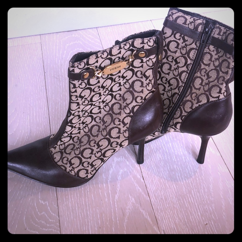 Brand New Guess Boots